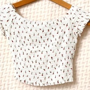 FOREVER 21 White Floral Print  Stretchy Crop Top Size Small